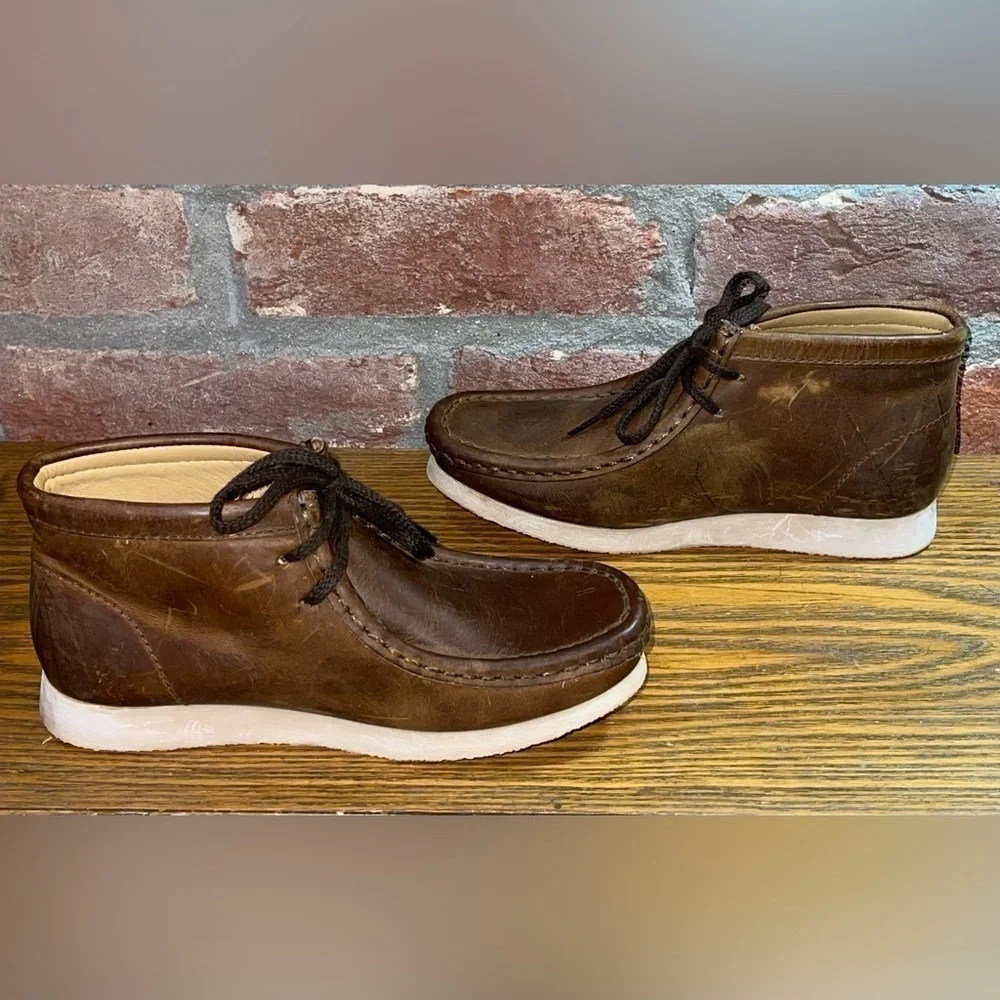 Clarks originals wallabee